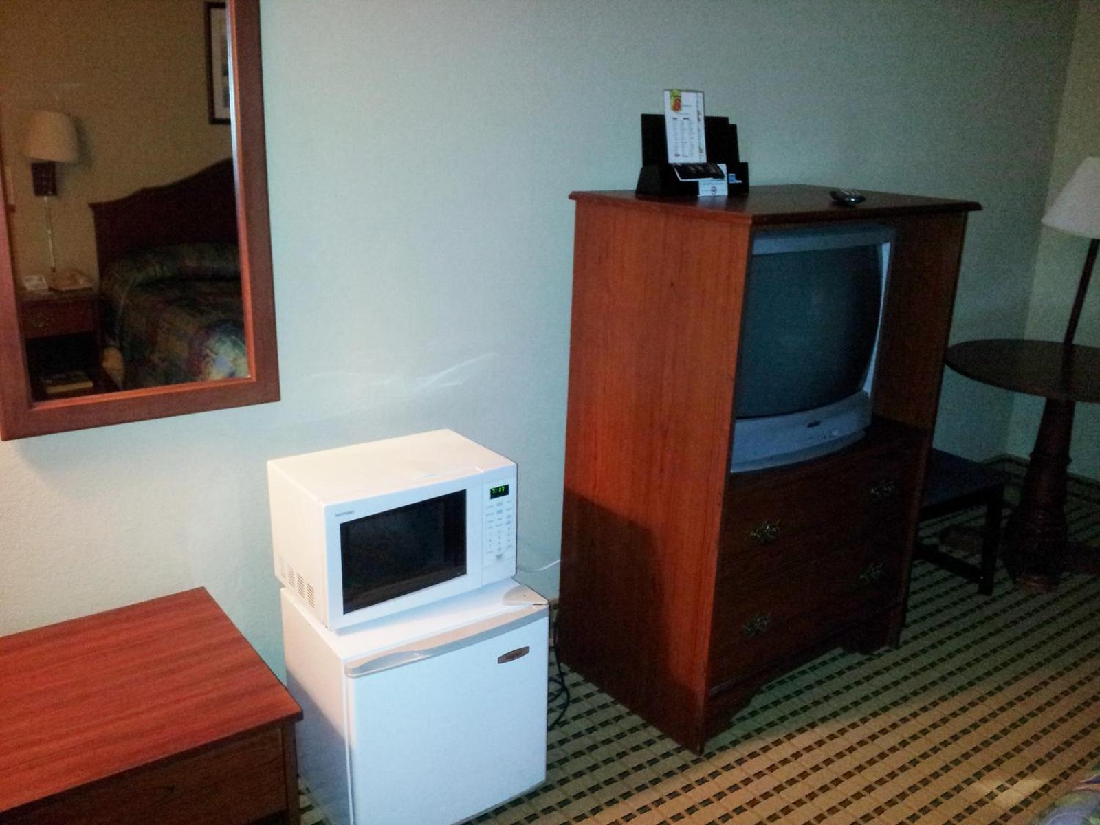 Super 8 by Wyndham Dawsonville Main image 2